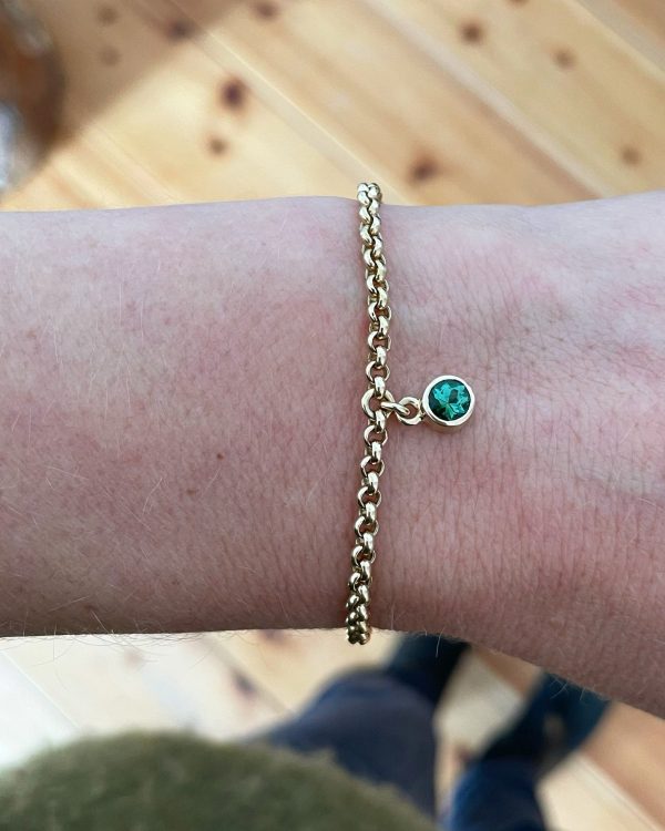 massives Armband  in Roségold mit einem facettierten Turmalin – Bild 2