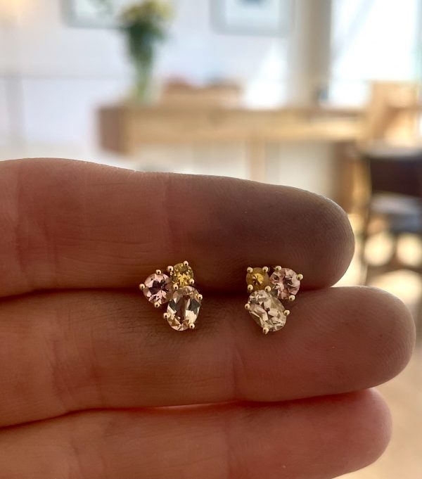 Ohrstecker aus Turmalinen und Saphiren in 750/-Gelbgold - VERKAUFT