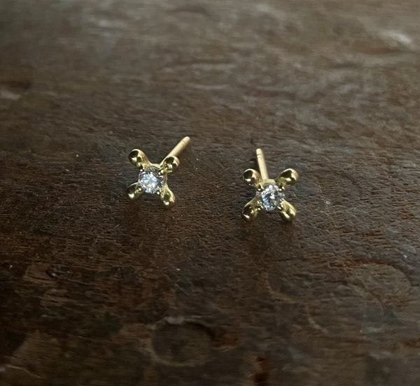 Ohrstecker mit 2 feinweißen Brillanten in 750/-Gelbgold