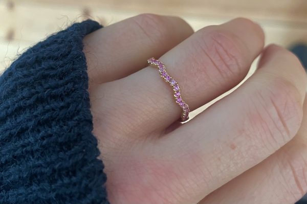 Ring NELLA mit 20 rosafarbenen Saphiren in 750/-Roségold