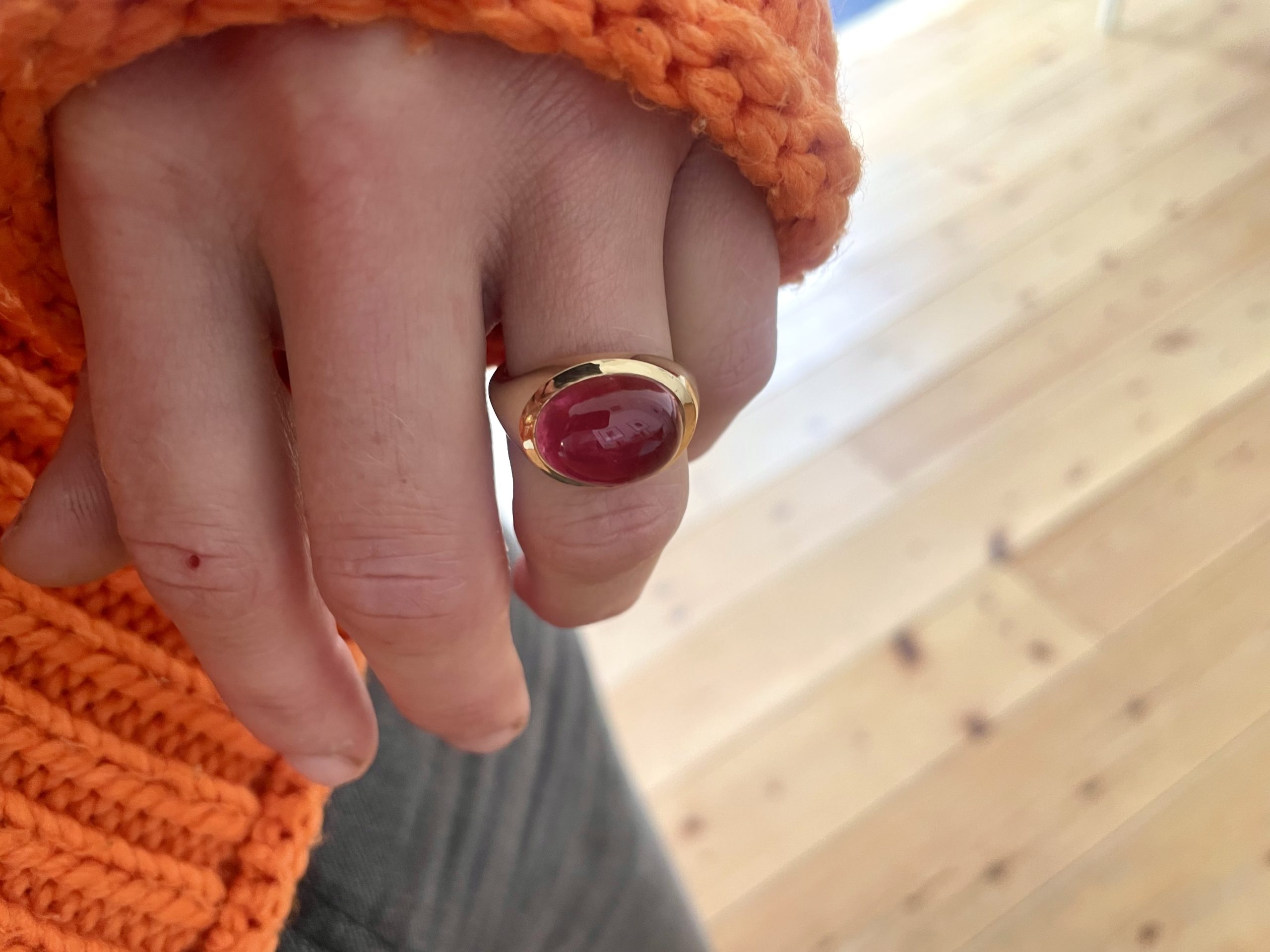 Damenring in 750/-Roségold mit einem Turmalin Cabochon – Bild 3
